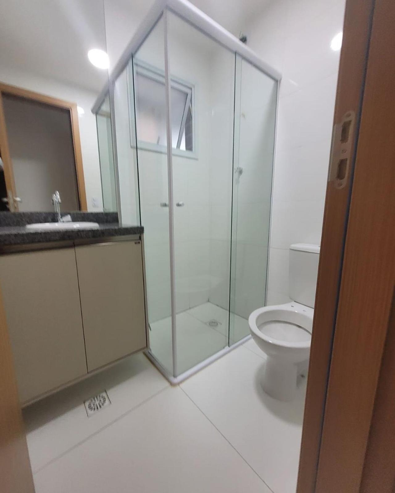 Novo Apto Canto Do Forte, Rua Praia Vista Montanha, Com Wi Fi, Homebeach10, 01 Vaga De Garagem, Melhores Restaurantes Ao Lado Прая-Гранди Номер фото